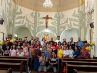 Foto bersama seusai misa di Gereja Antonius Muntilan (211018)